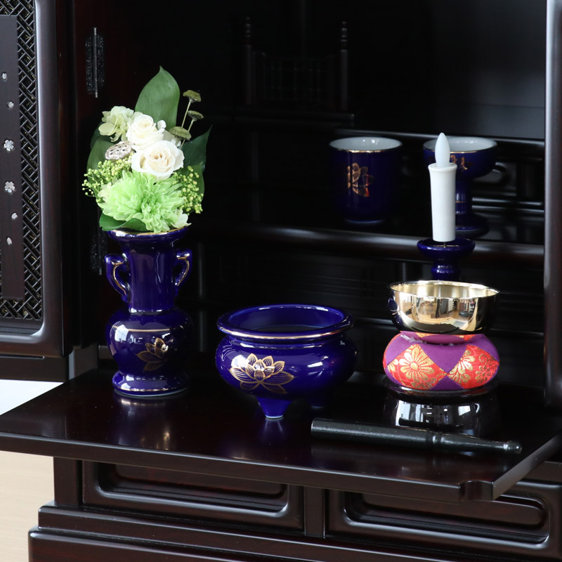 楽天市場】仏具 セット 瑠璃色 金蓮 陶器 5点+おりんセット 香炉灰