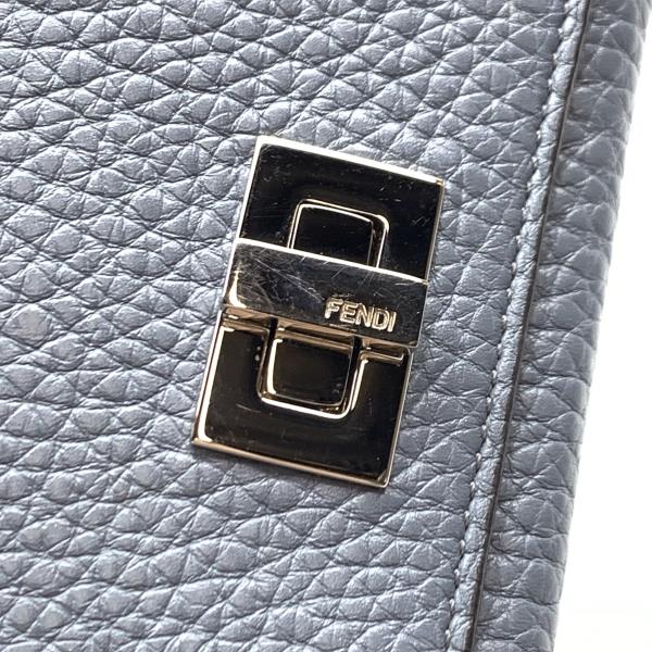 楽天市場】FENDI フェンディ ピーカブー セレリア カードケース 名刺