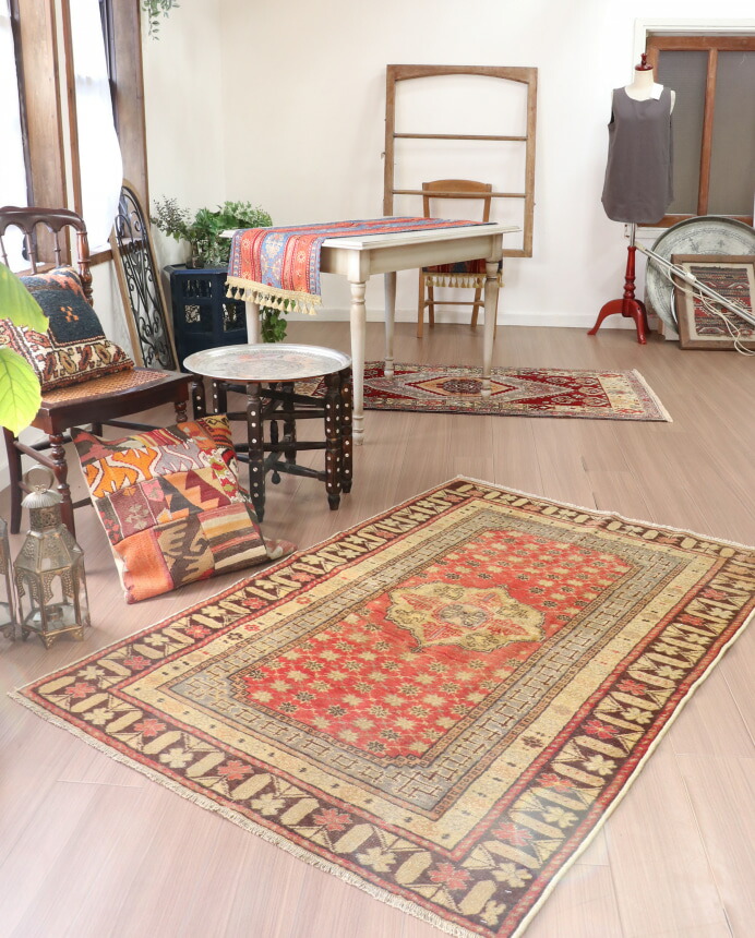 楽天市場】トライバルラグ トルコ絨毯 手織り 162×106cm アナトリア