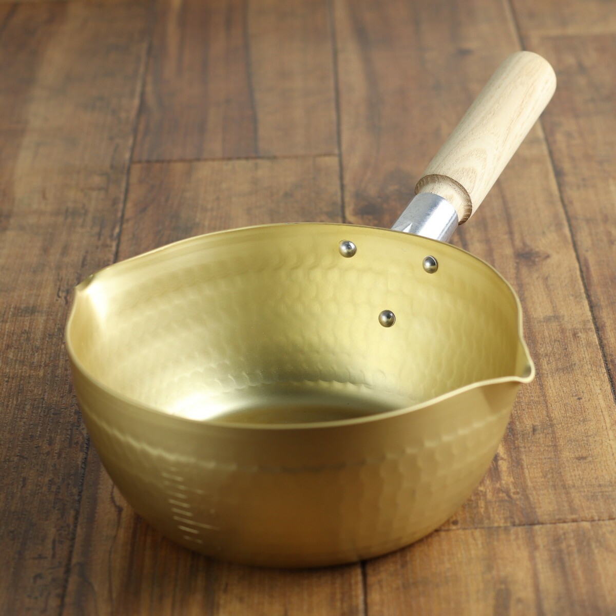 楽天市場】雪平鍋 18cm 小伝具 アルミ製 日本製 （ ガス火対応 行平鍋