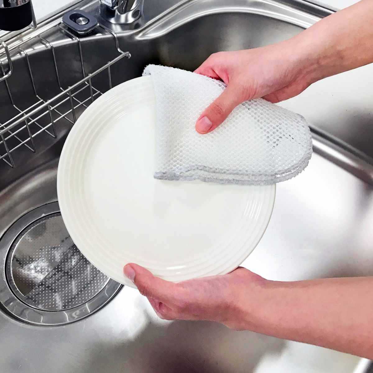 楽天市場】キッチンスポンジ 速泡乾 抗菌メッシュ食器洗い （ スポンジ