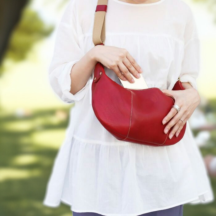 楽天市場】ボディバッグ 本革 メンズ レディース ショルダーバッグ 斜