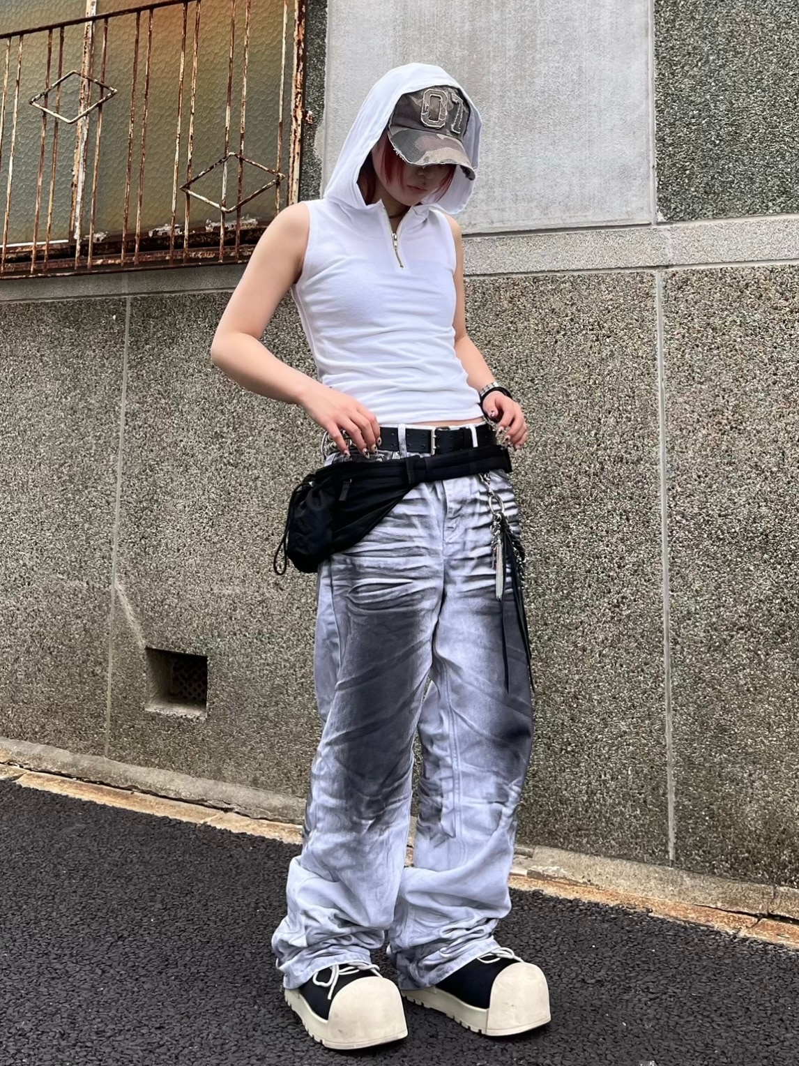 楽天市場】正規品【Bizarre Maiden】sleeveless back print hoodie