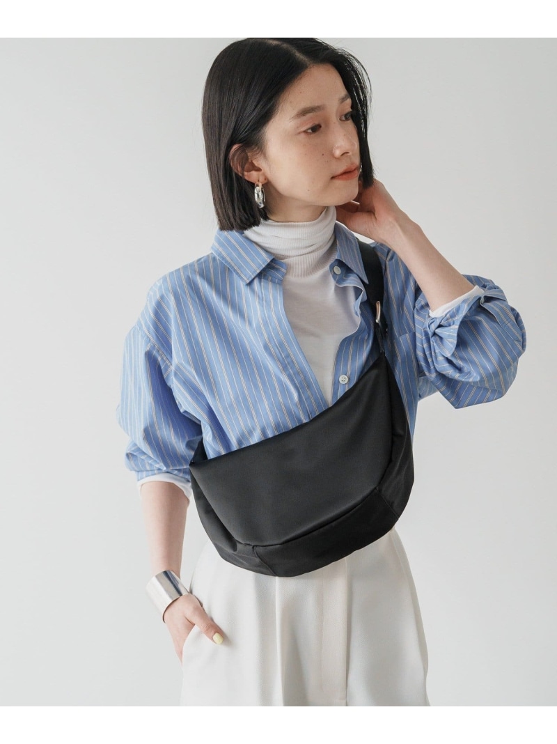 楽天市場】《3/4~価格改定》クラウズナイロンラウンドショルダーバッグ