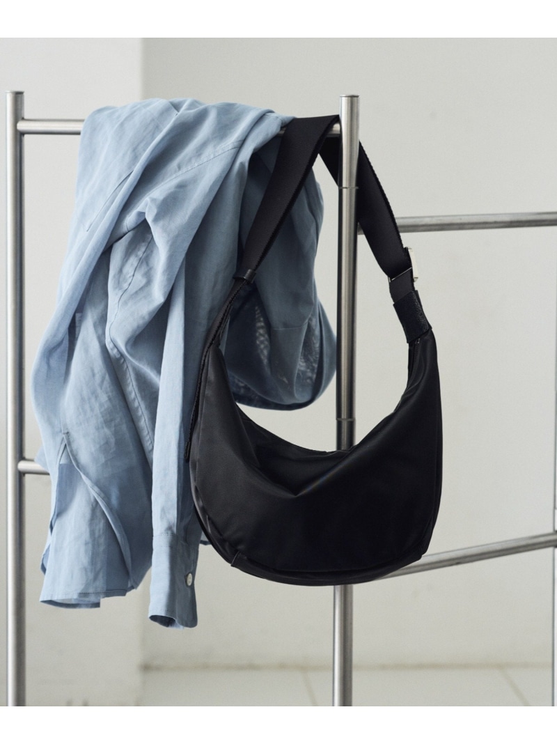 楽天市場】《3/4~価格改定》クラウズナイロンラウンドショルダーバッグ