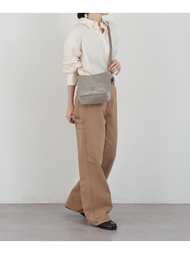 楽天市場】クラウズナイロンシンプルショルダーバッグ russet ラシット