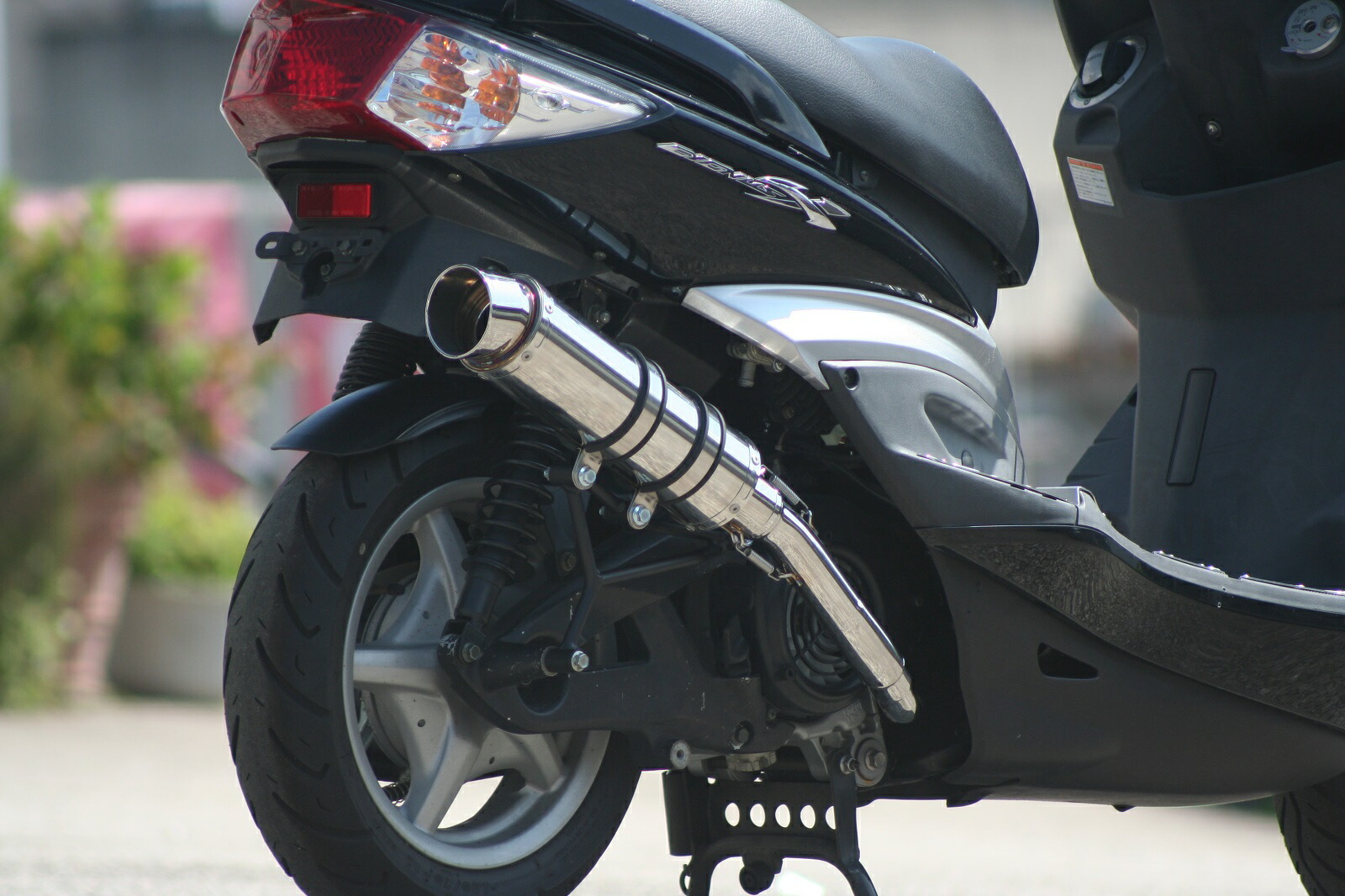 楽天市場】シグナスX バイクマフラー 台湾5期 LPRSE461 RKRSE462 SE465