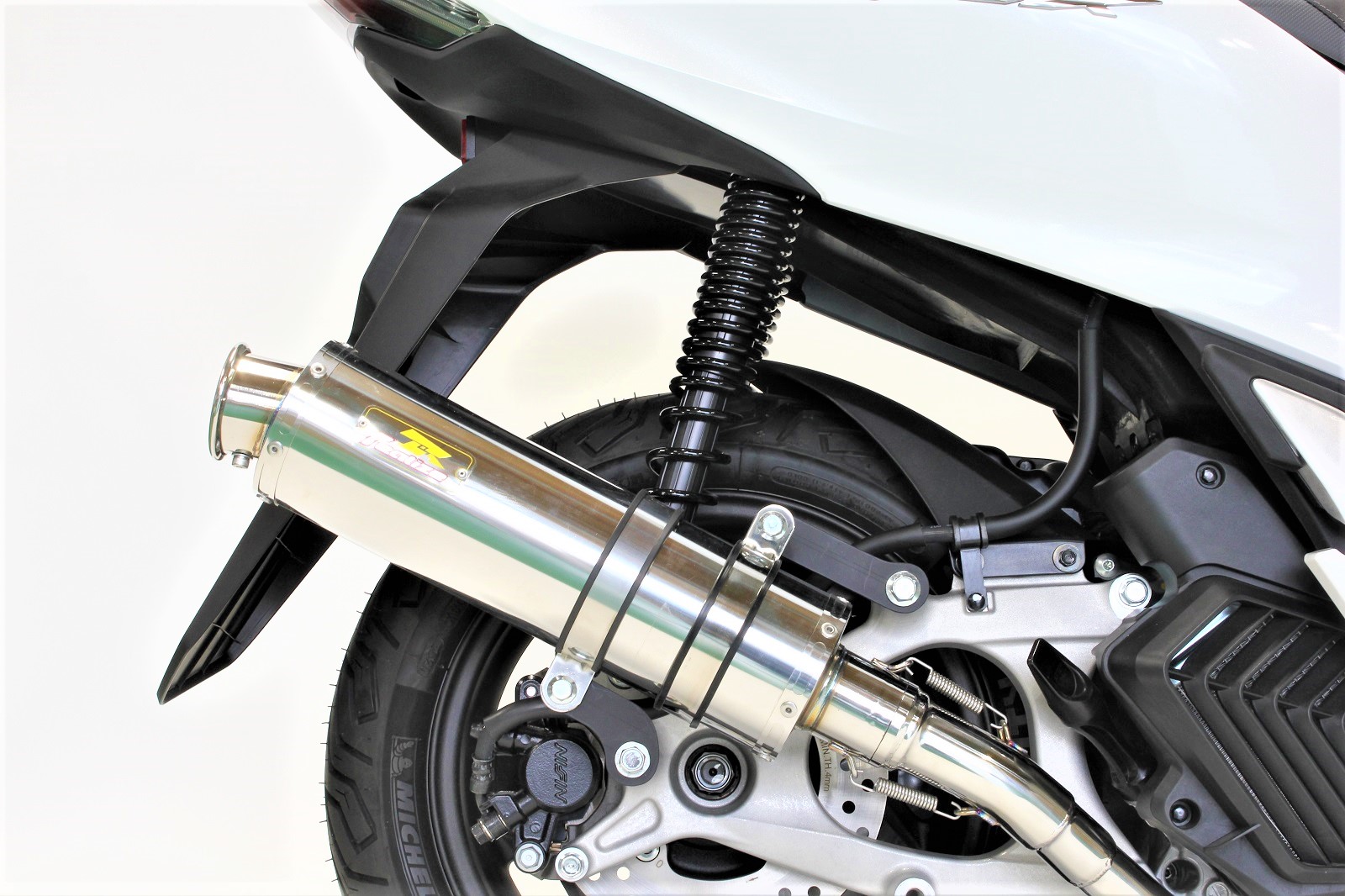 楽天市場】【最新モデル対応】 PCX125 バイクマフラー 2BJ-JK05 8BJ