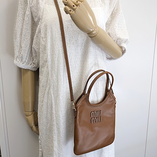 楽天市場】MIUMIU ミュウミュウ アイビー レザー ハンドバッグ 5BA281