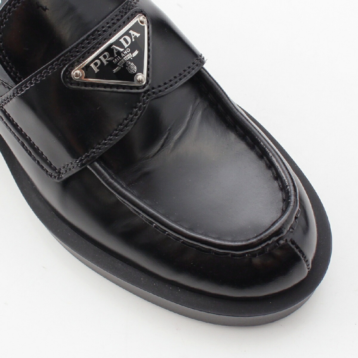 楽天市場】プラダ PRADA ブラッシュドレザー トライアングルロゴ