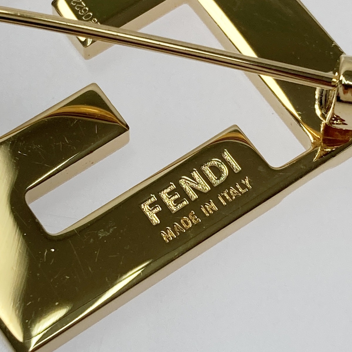 楽天市場】【中古】FENDI フェンディ フォーエバー FFロゴ ブローチ 2