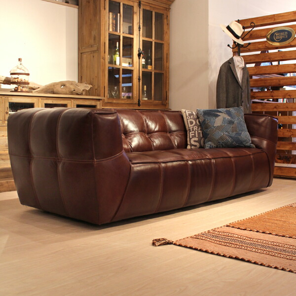 首都圏送無料〜30万マーニー 本革 一流クラシカルソファのある暮らし