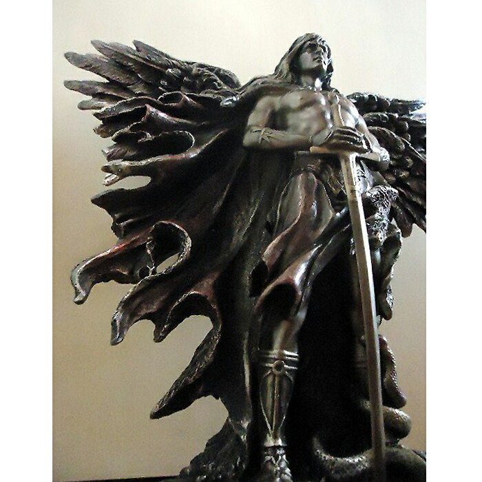 楽天市場】6つの翼の 剣と蛇を持った守護天使 セラフィム コールド