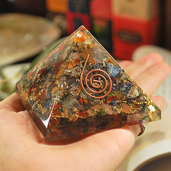 楽天市場】オルゴナイト ピラミッド オルゴナイト 大きめピラミッド