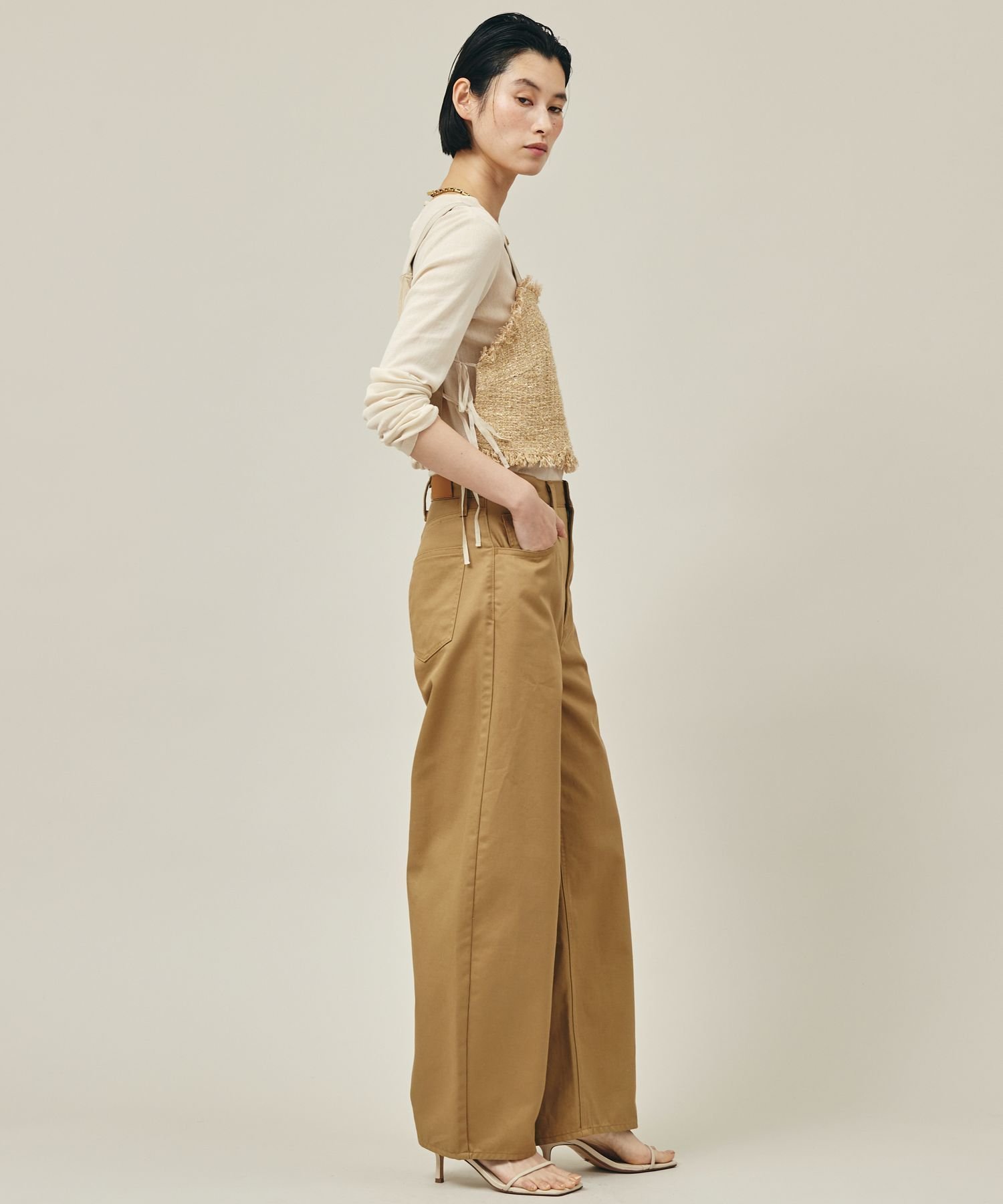 カレンソロジー　＜&RC＞チノカーヴィーパンツ Curensology（カレンソロジー） チノパン /「＆RC」チノカーヴィー