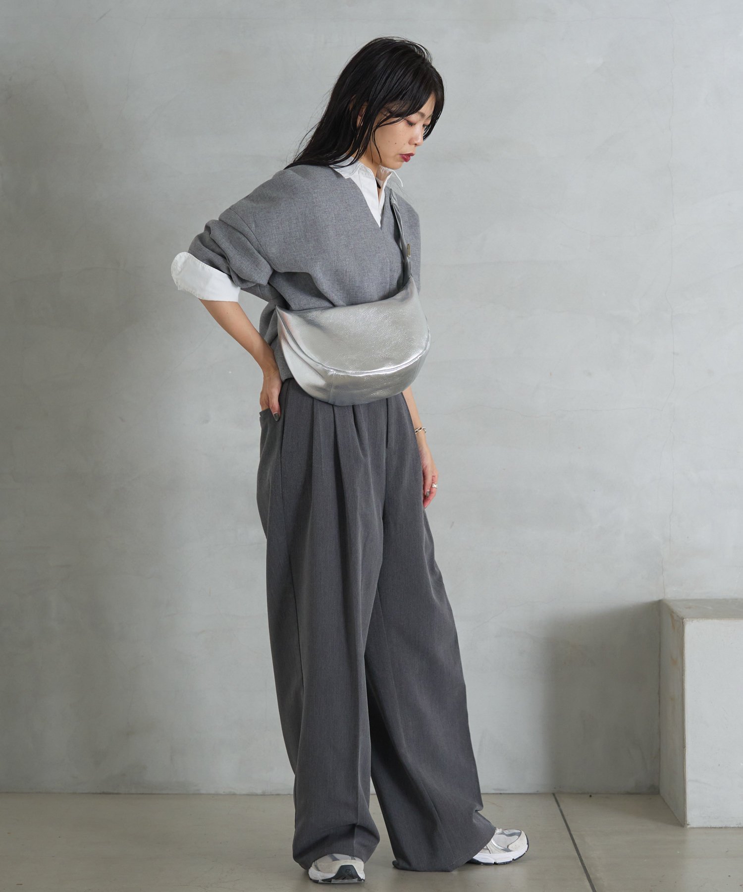 russet｜ソフトレザーラウンドショルダーバッグ[silver] | Rakuten