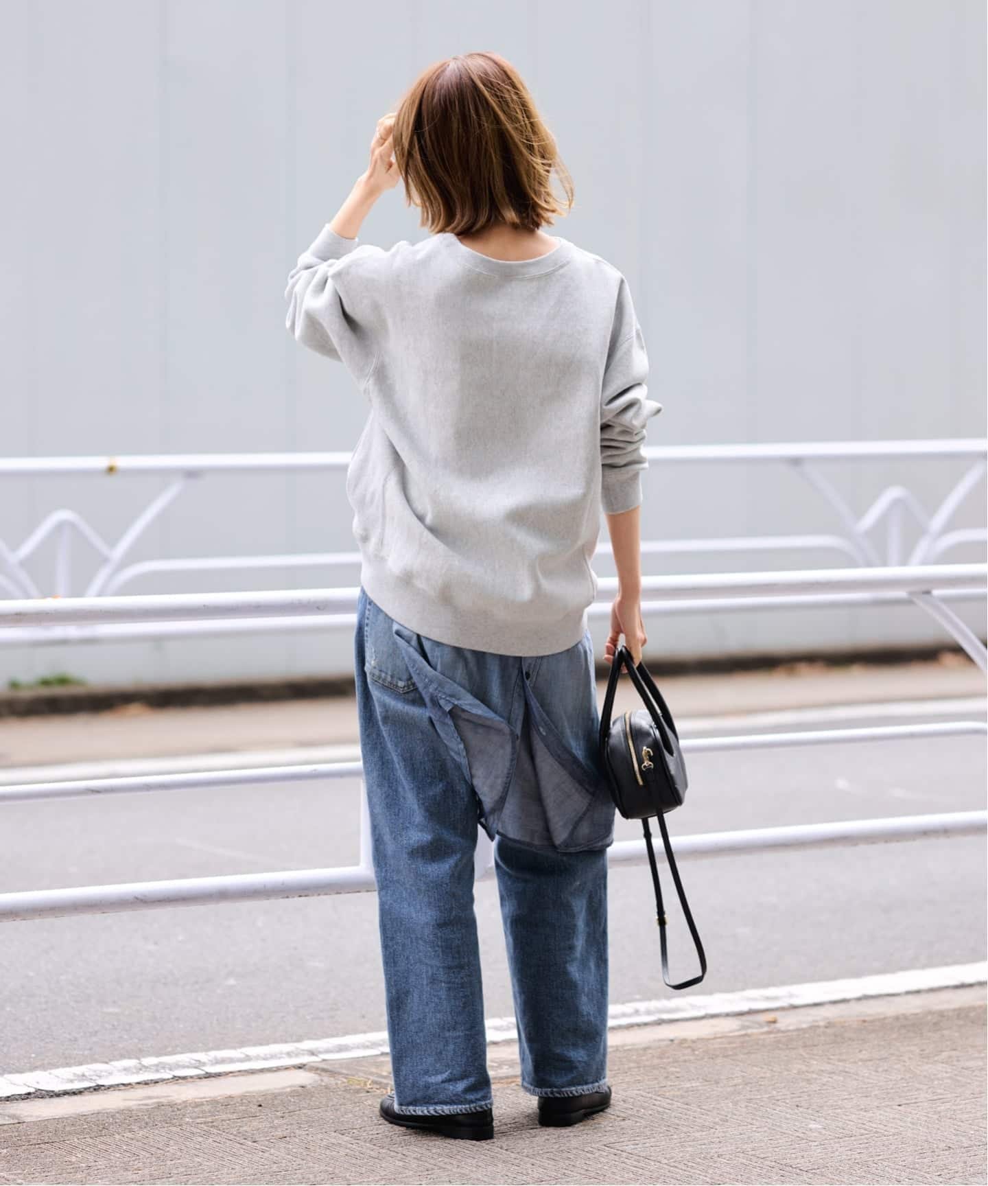 FRAMeWORK｜Champion 別注リバースウィーブ ロゴスウェットポケット