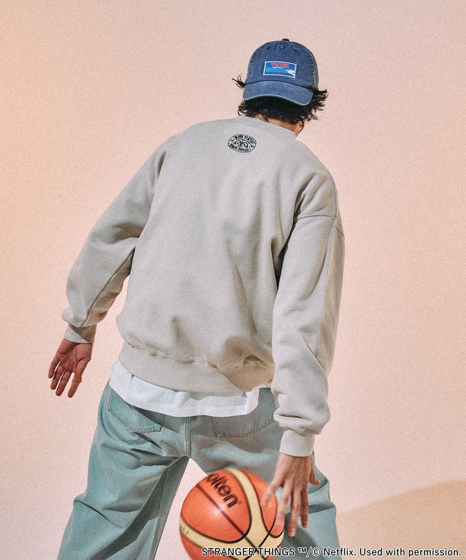 niko and ｜【STRANGER THINGS】コラボプリントスウェット