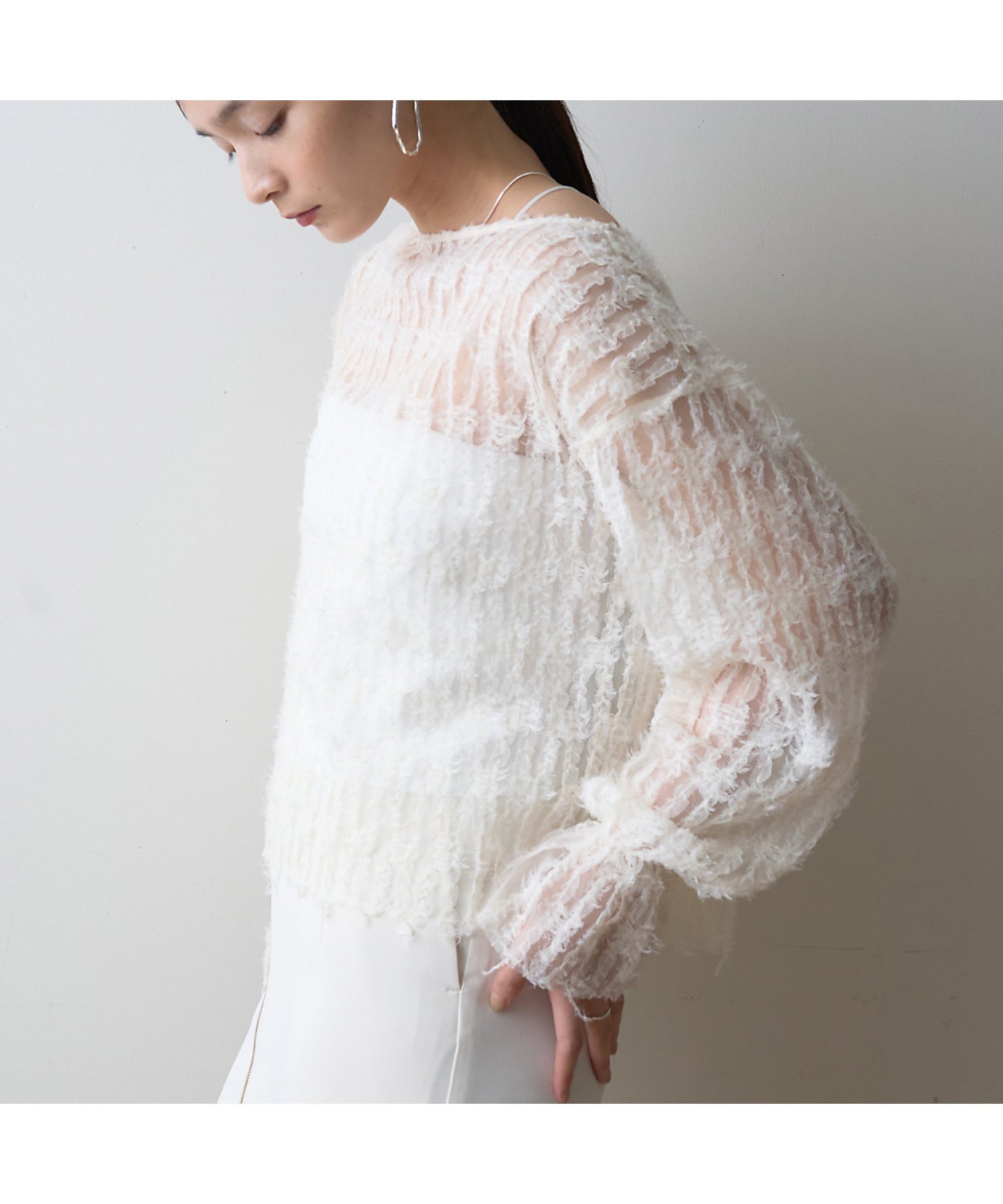 Rouge vif la cle｜【一部店舗限定】フェザーチュールブラウス