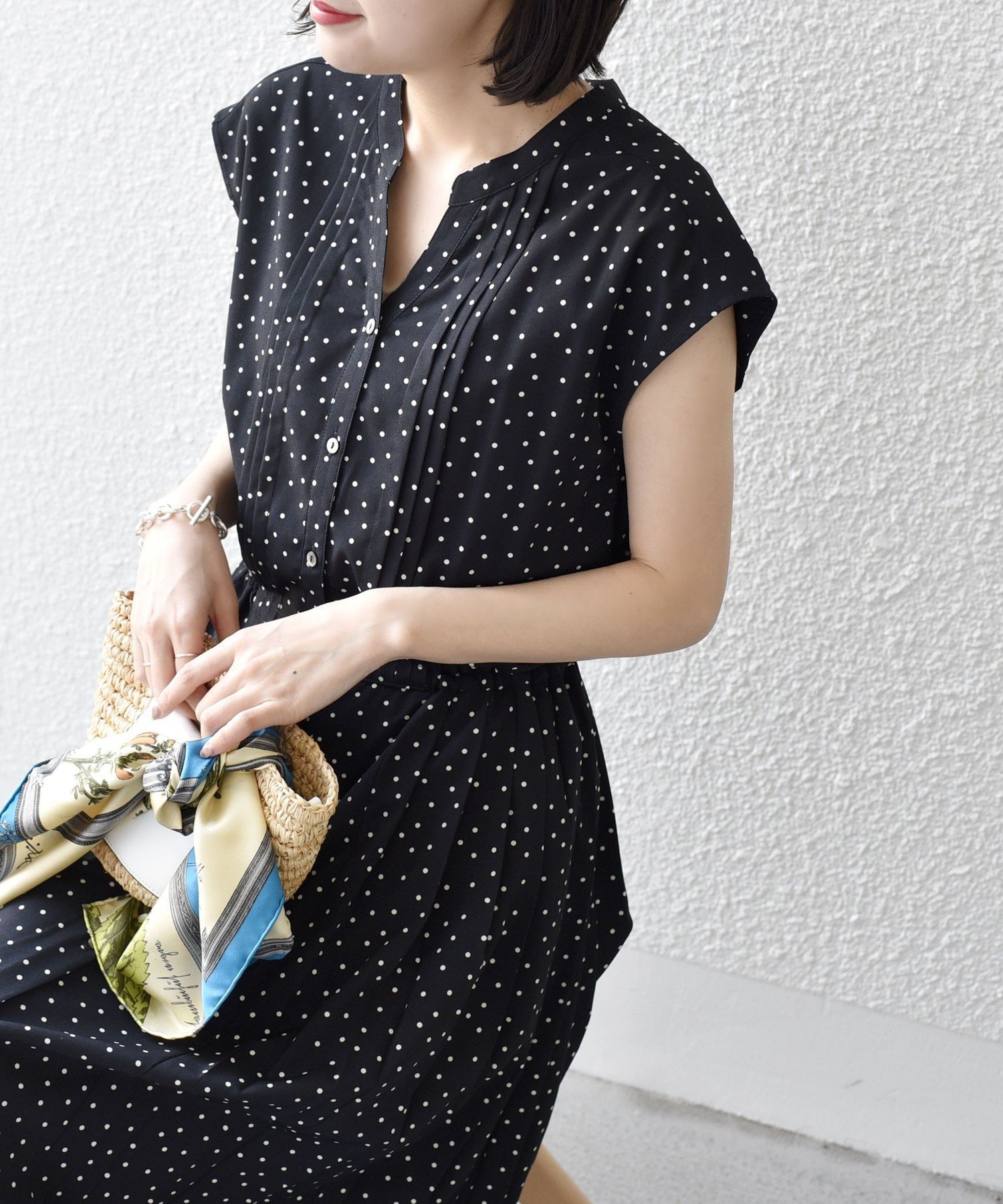 BALENCIAGA ドット柄プリーツワンピース　タグ付き　21AW 値段交渉可 BALENCIAGA ドット柄プリーツワンピース タグ付き 21AW 値段交渉可