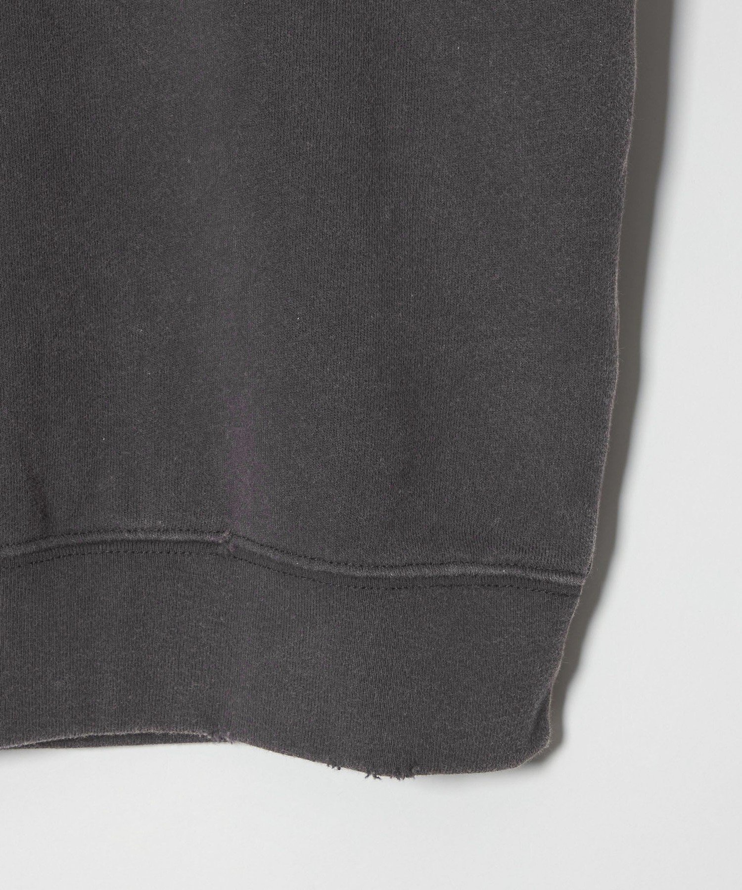 ＜6(ROKU)＞ダメージ ペイント スウェット プルオーバー 6 トレーナー スウェット 「6(ROKU)」ダメージ ペイント スウェット