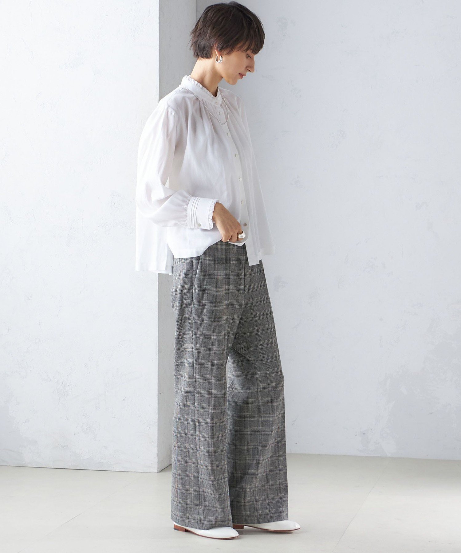 スキッパーネックフロントギャザーブラウス SHIPS｜<手洗い可能>フリル ネック フロント ギャザー ブラウス