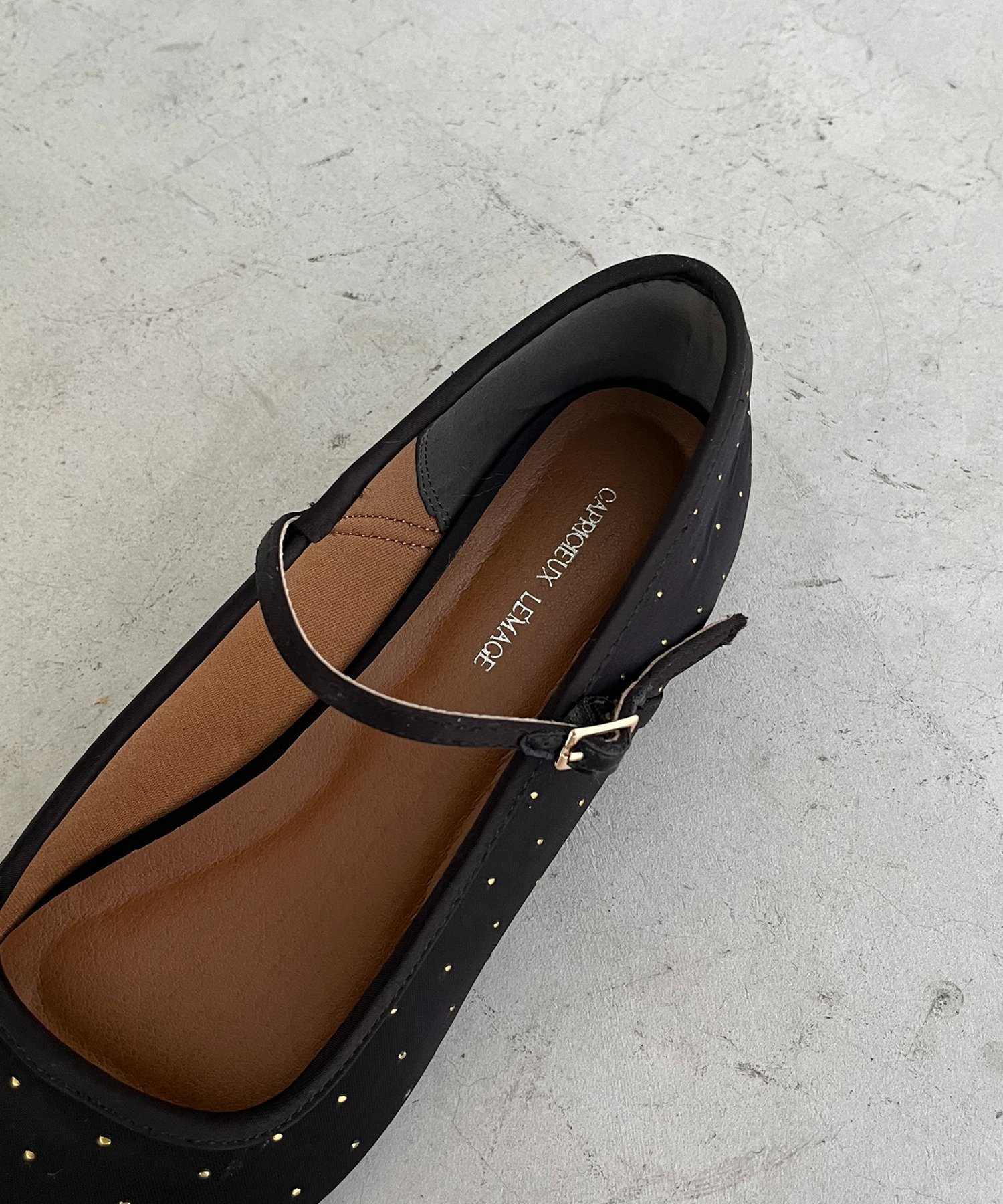 CAPRICIEUX LE'MAGE｜【話題の人気シューズが再登場!】ドットフラット