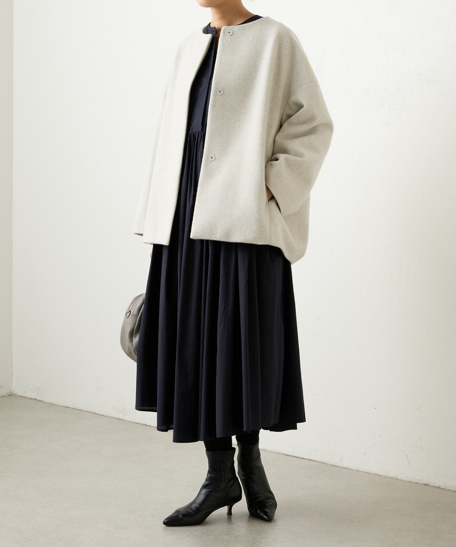 BEARDSLEY｜後ろぷっくりウールショートコート | Rakuten Fashion(楽天