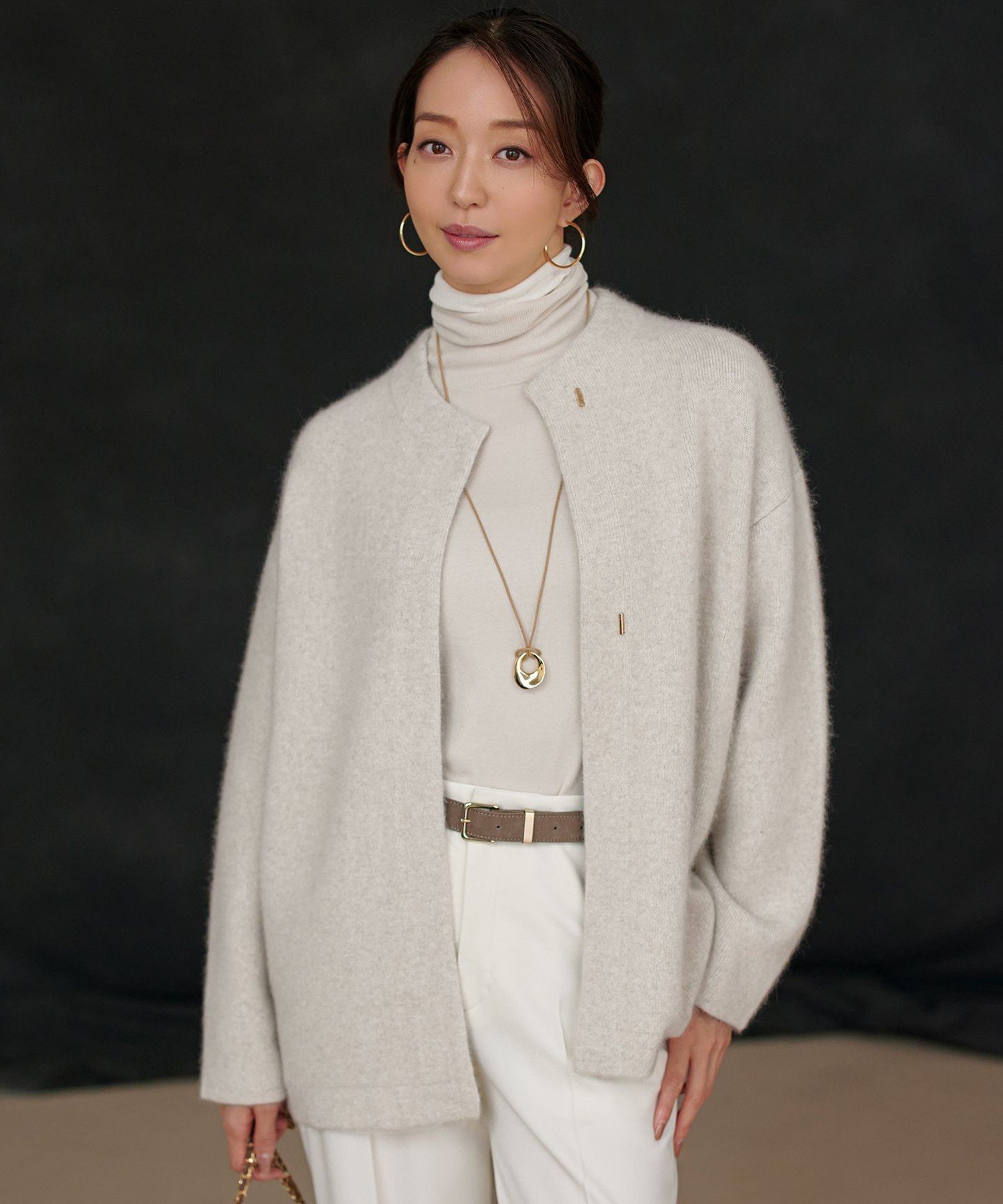 23区｜【見上愛さん着用】ラクーンブレンドダブルフェイス ニット