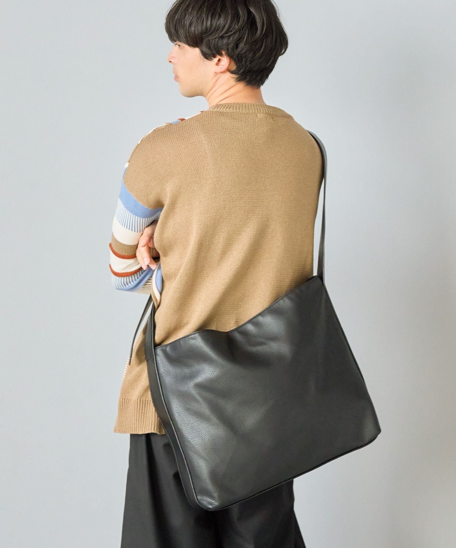 LAKOLE｜フェイクレザーミドルショルダーバッグ2 | Rakuten Fashion