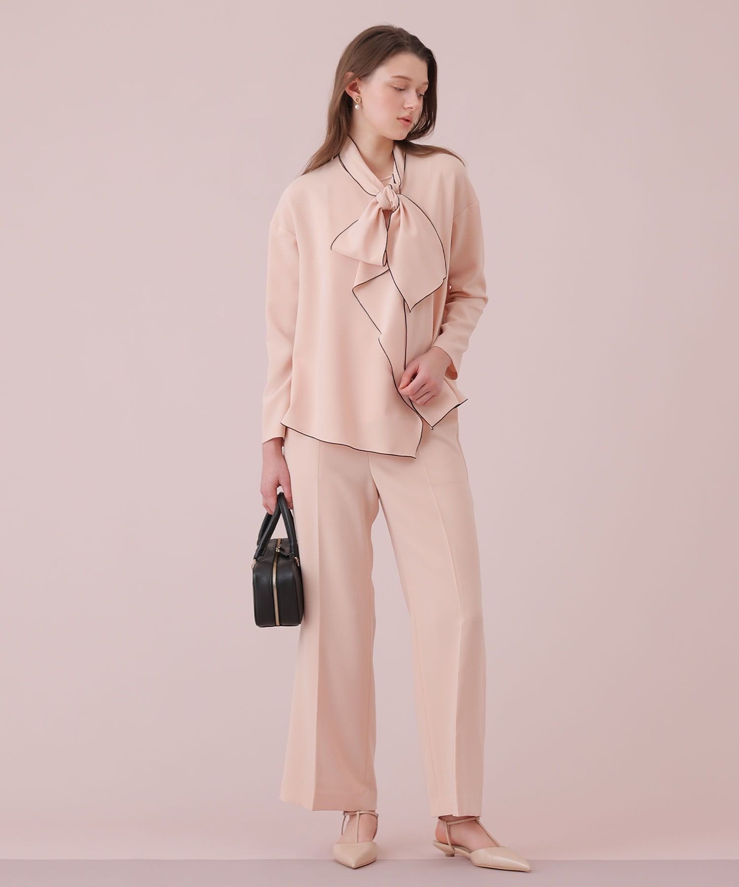 ANAYI｜【Eternal Line 2026】ストレッチクロス配色ボウタイ ブラウス