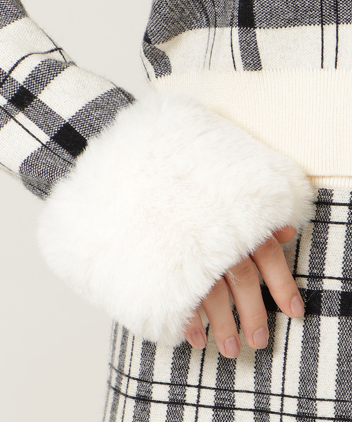 WILLSELECTION｜【CHECK KNIT series】チェック柄ファーカフス