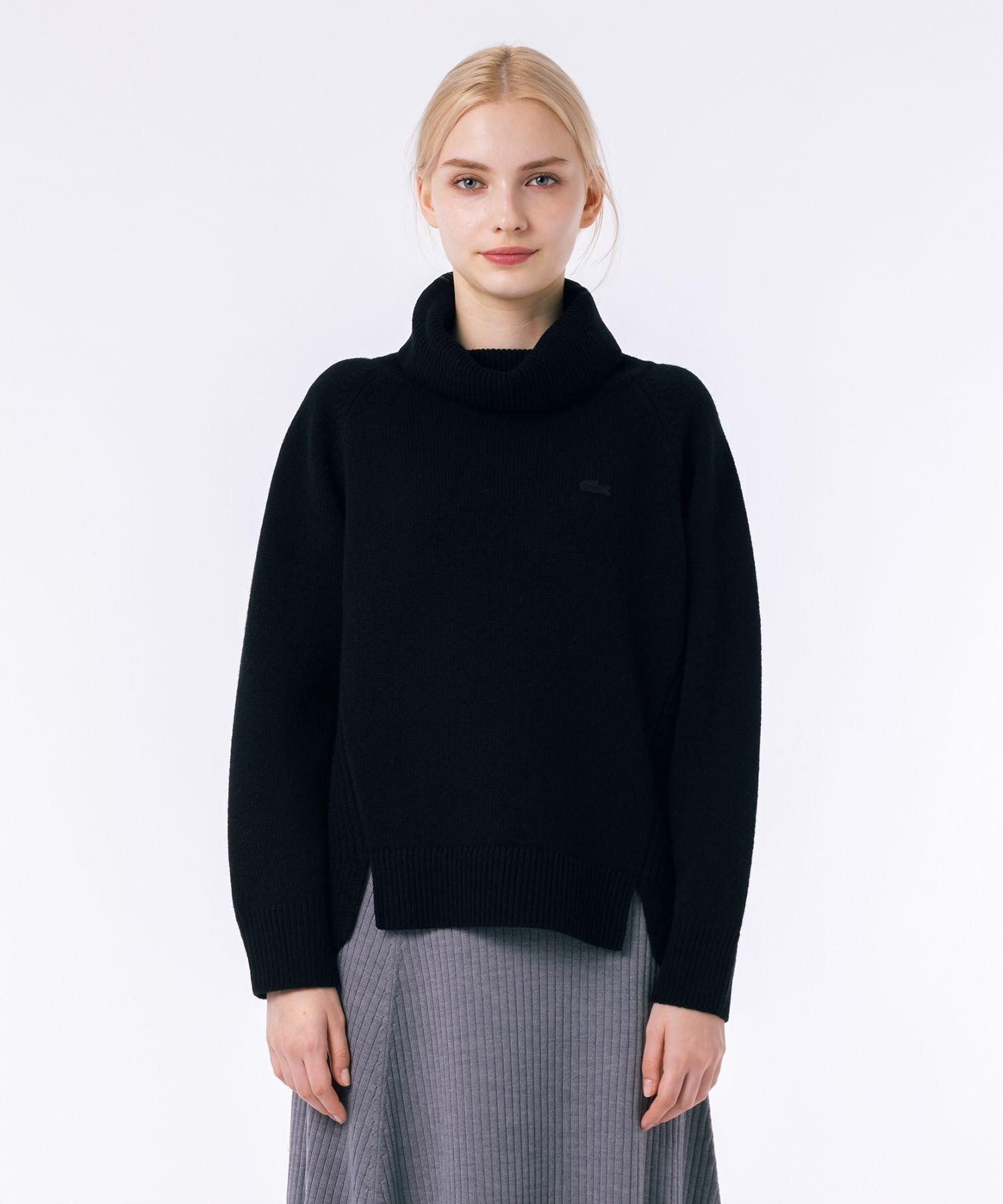 LACOSTE｜ミドルゲージタートルネックニットセーター | Rakuten