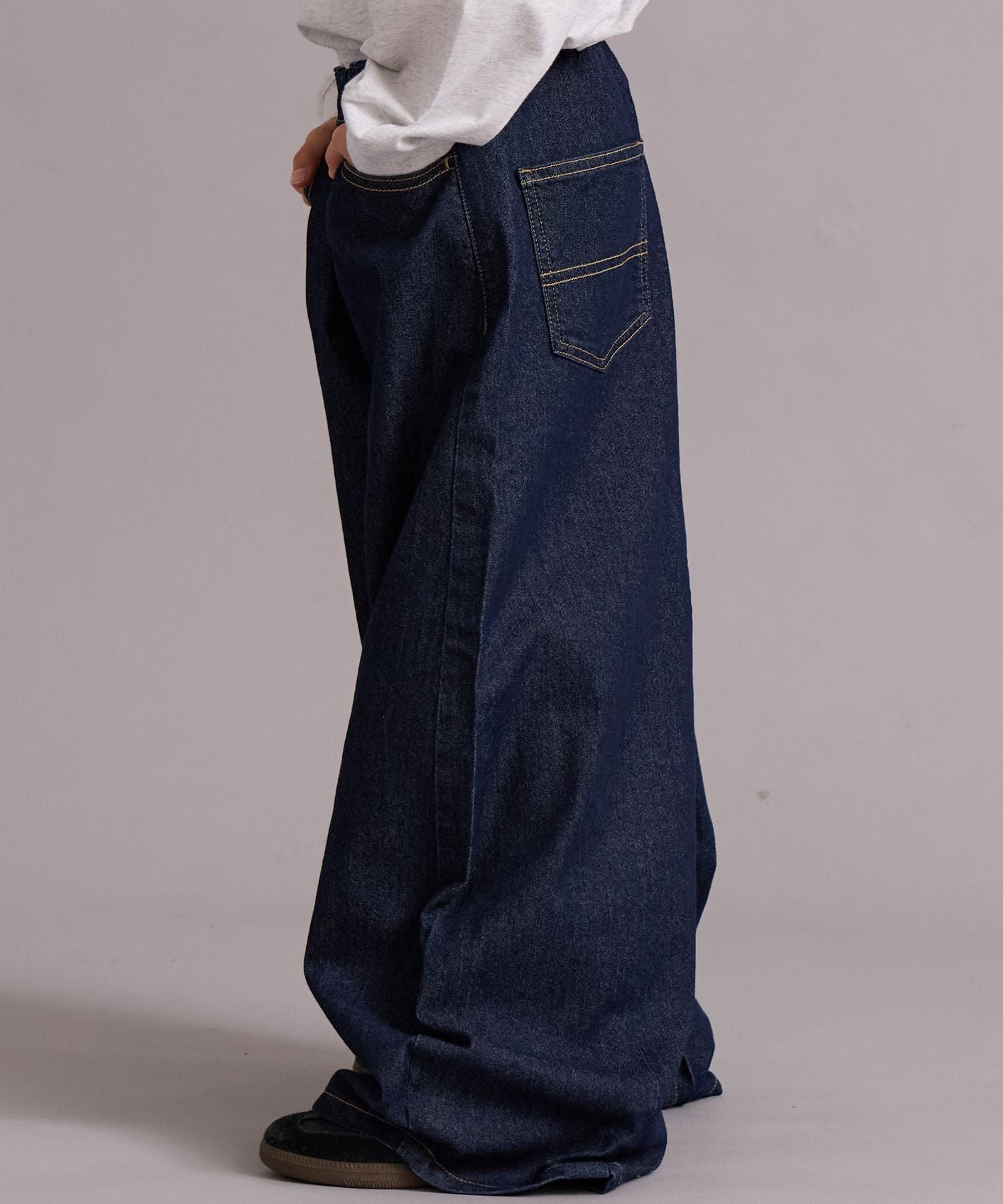 pairmanon｜【新色追加】カーブ デニム パンツ【PAIRMANON STREET