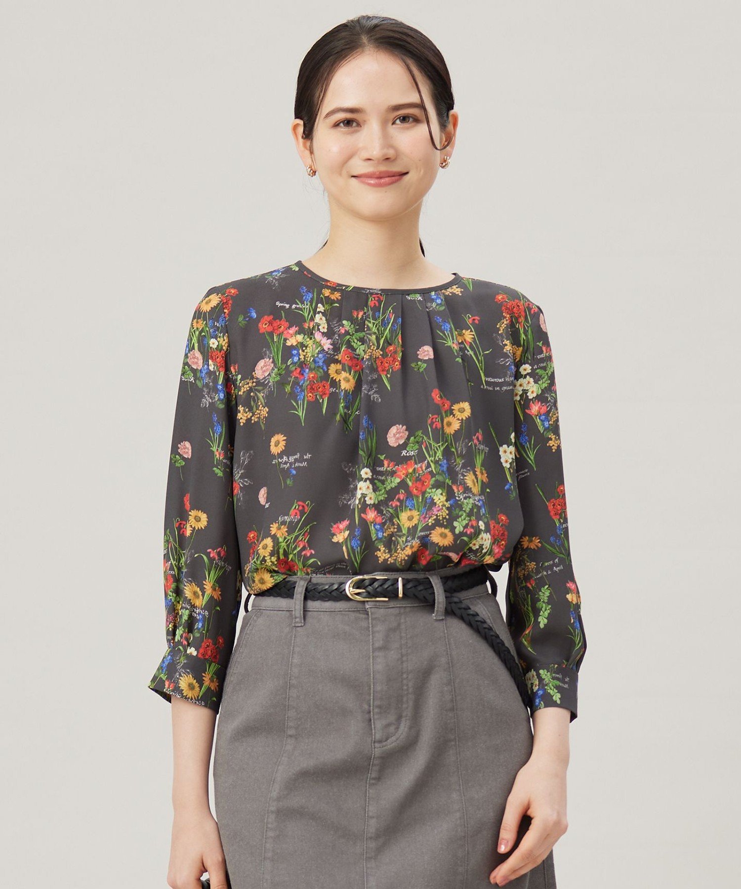 TOMORROWLAND｜アネモネプリント ギャザースタンドカラーブラウス