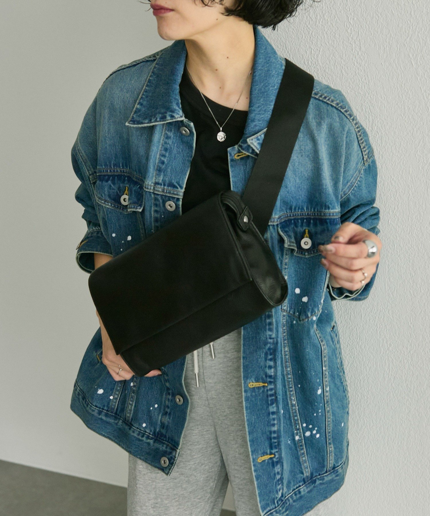 ear PAPILLONNER｜《本革/軽量470g/ボディバッグ》柄ワイドテープ