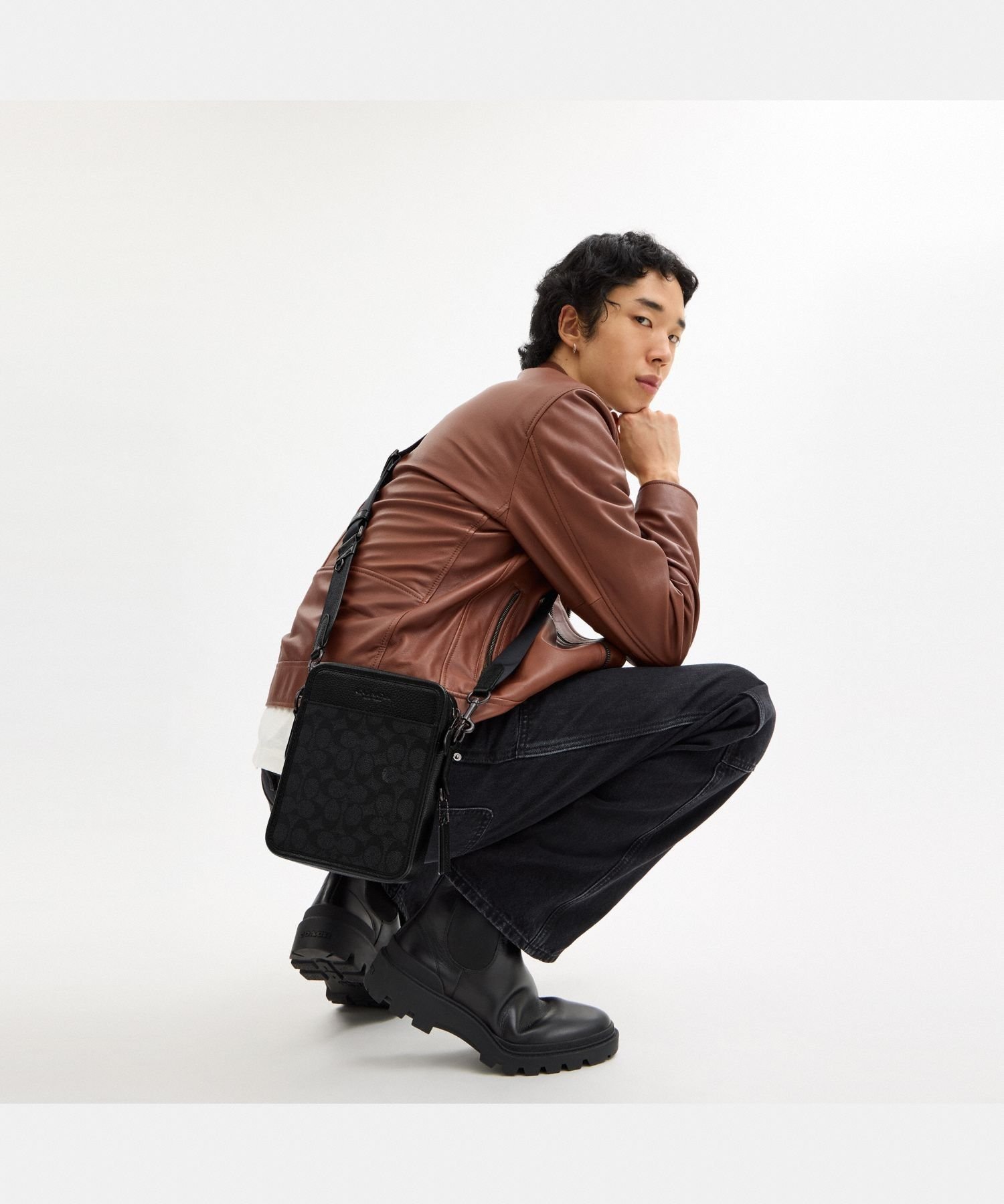 COACH OUTLET｜【公式】サリバン クロスボディ・シグネチャー