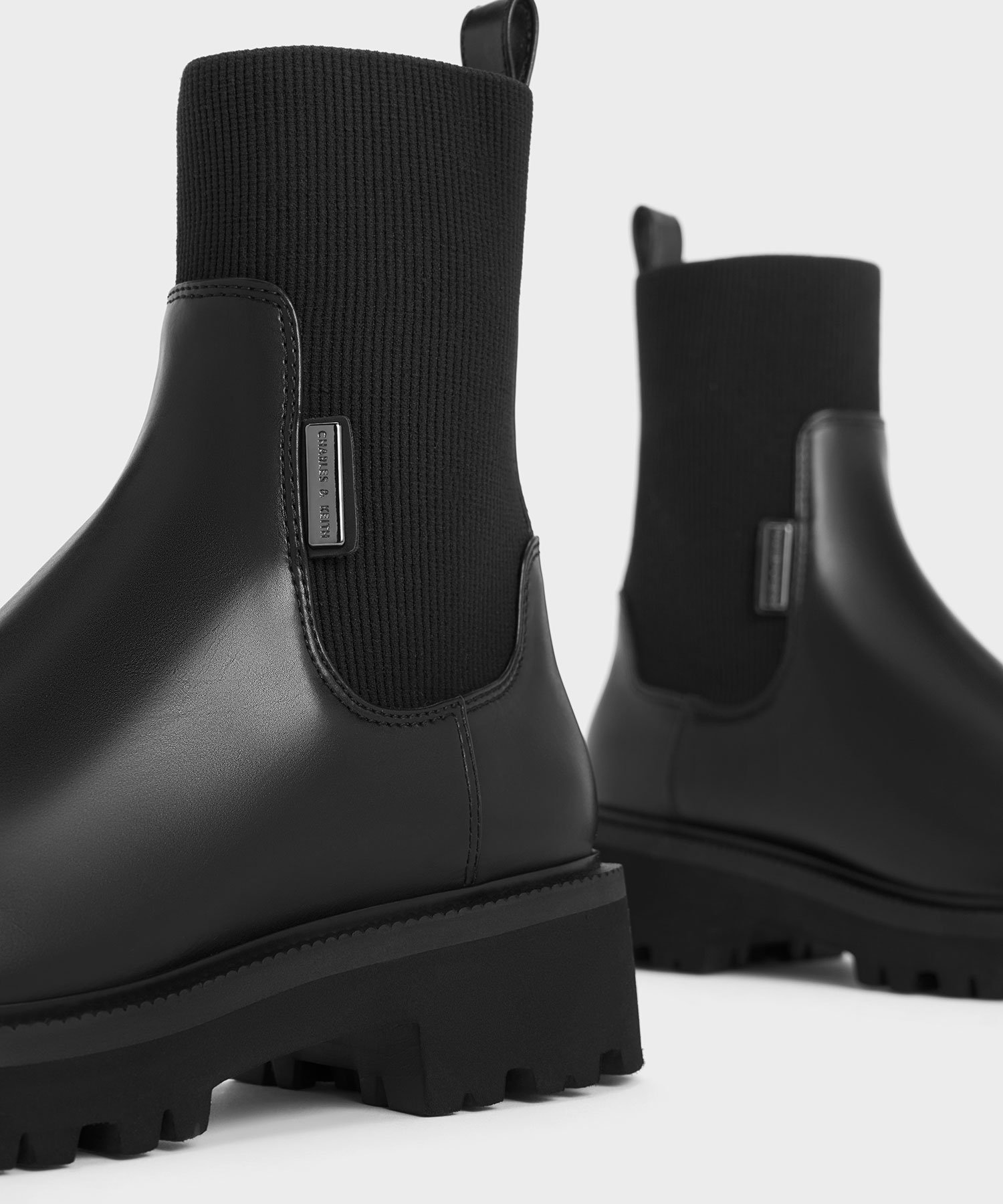 CHARLES & KEITH｜ニットソックス リッジッドソールチェルシーブーツ