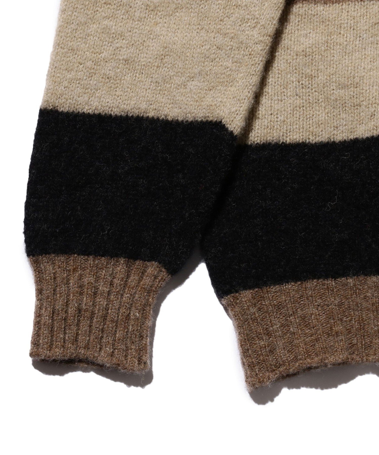 BEAMS MEN｜ BEAMS PLUS / ストライプクルーネック シャギーニット