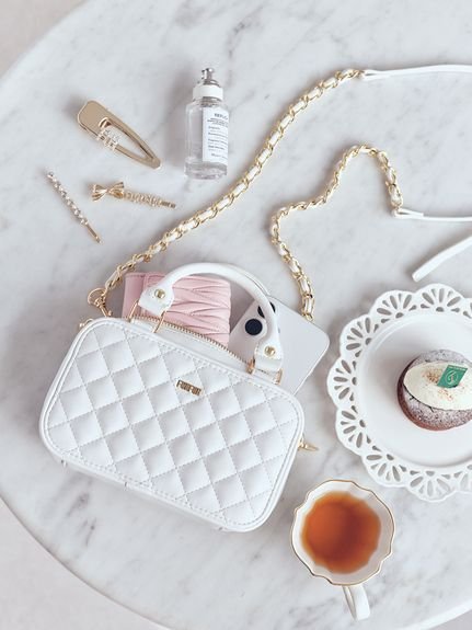 FURFUR｜【オフィシャルサイト限定カラー】キルティングフォンホルダー