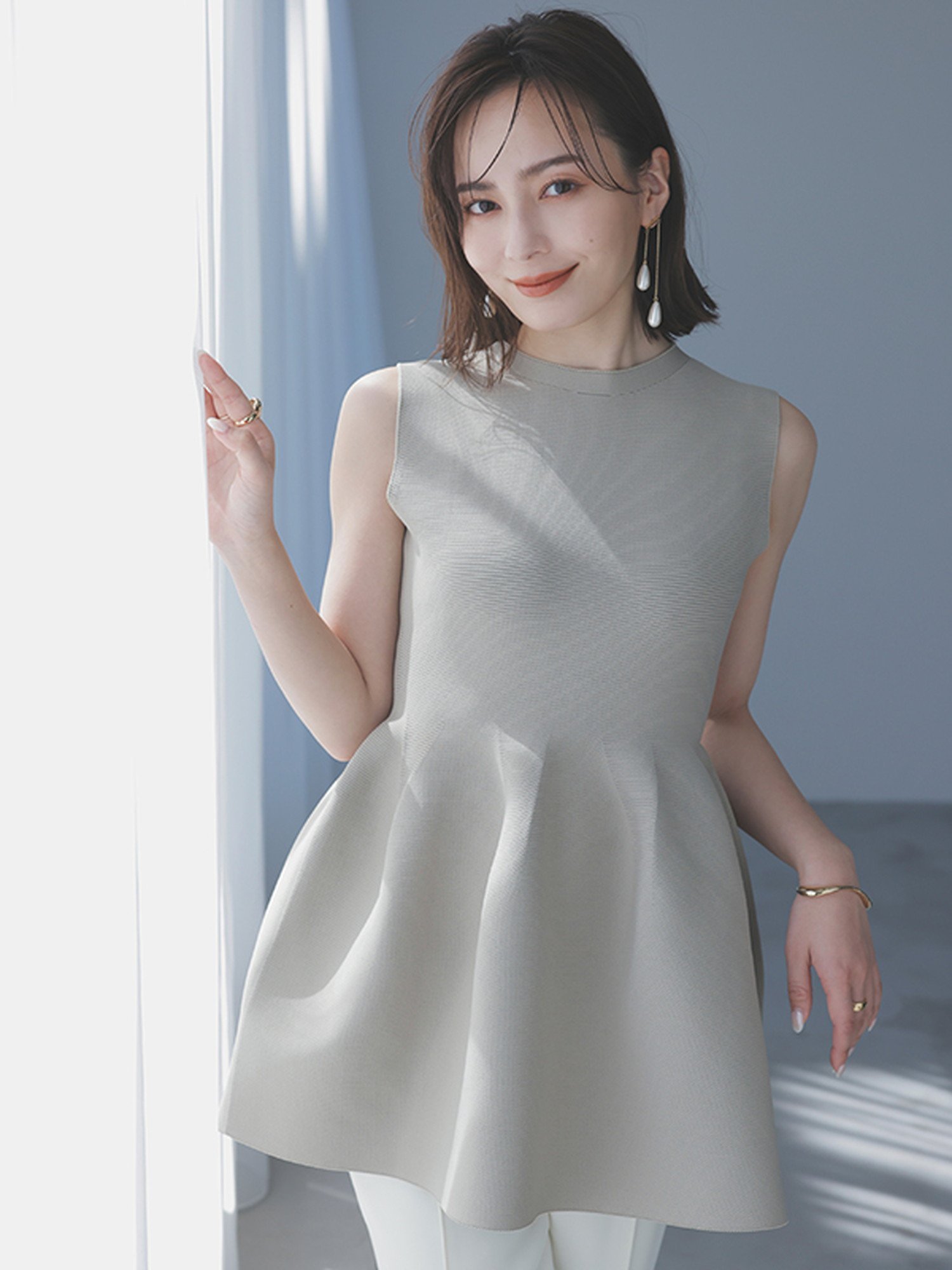 anuans｜ホールガーメントペプラムノースリーブニット | Rakuten