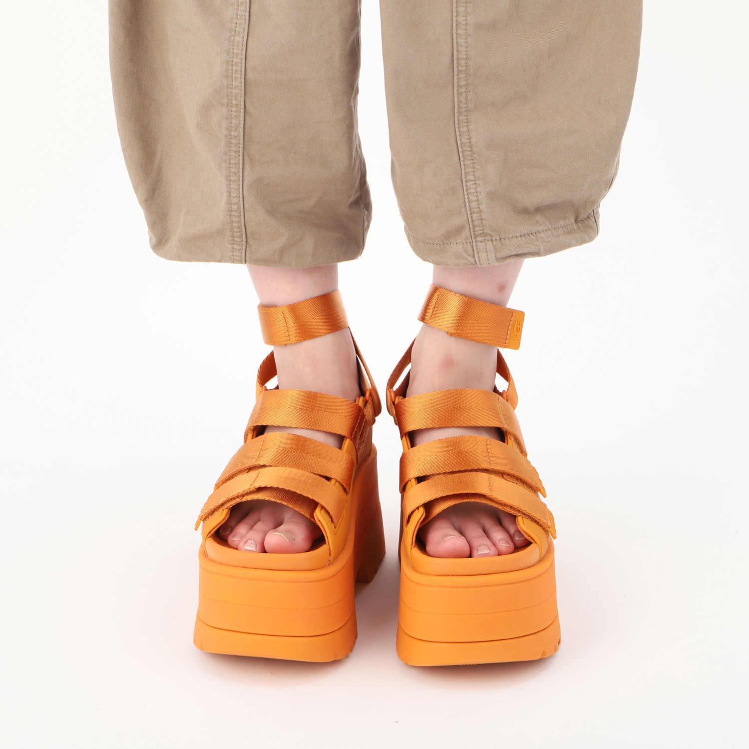 楽天市場】アグ UGG サンダル ストラップサンダル ゴールデンライズ