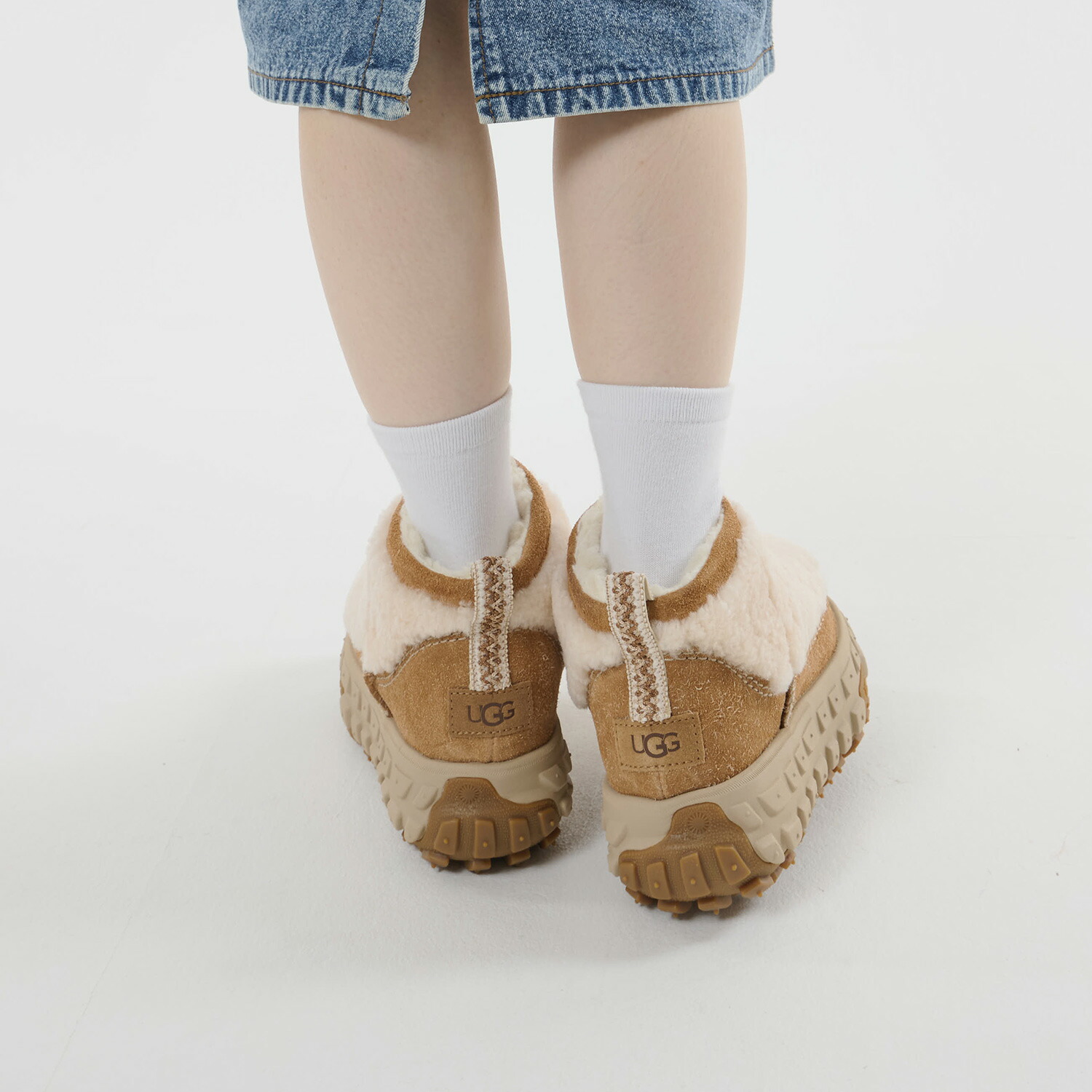 楽天市場】UGG アグ ウルトラミニ ブーツ ベンチャー デイズ コージー