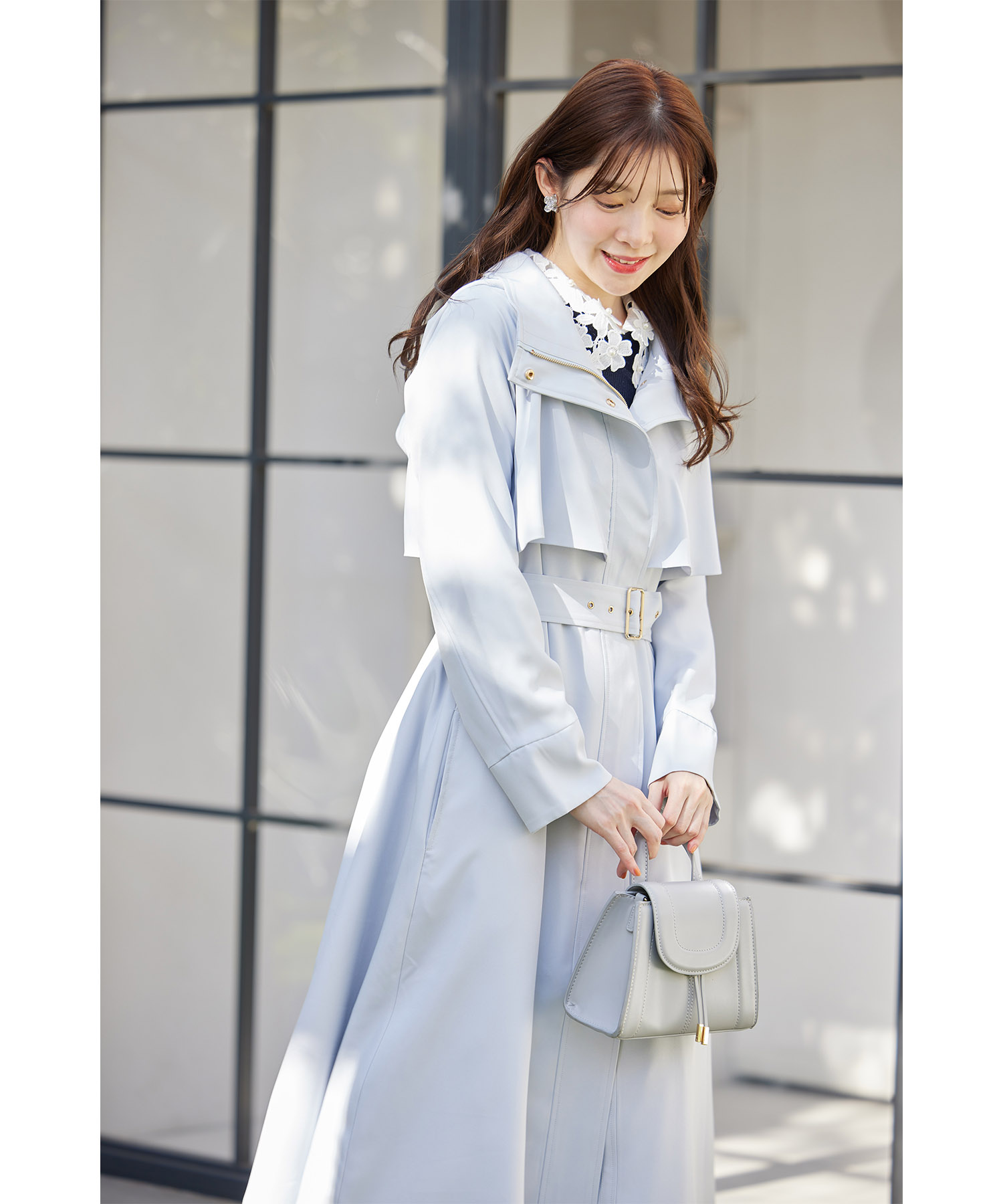 楽天市場】ベルト付きスタンドカラーヨーク切り替えトレンチコート