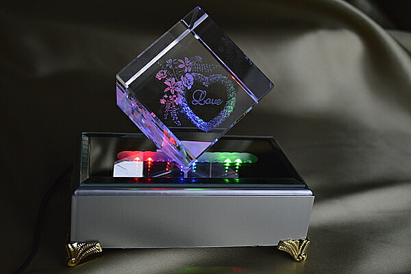 楽天市場】クリスタル 置物 3D オブジェ ハート LOVE クリスマス