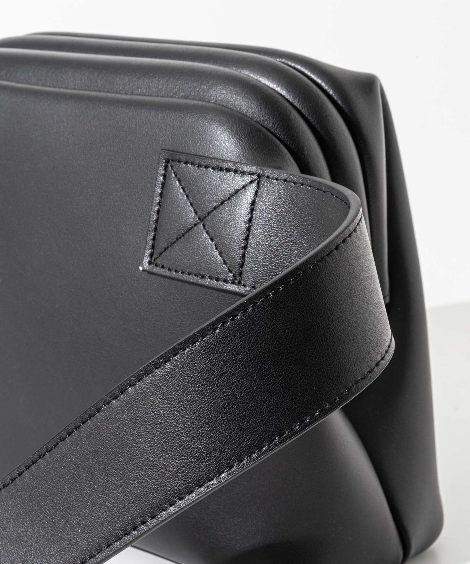 楽天市場】オソイ OSOI MINI BROT ショルダーバッグ レディース バッグ