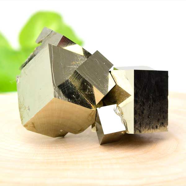 楽天市場】パイライト 結晶 キュービックパイライト 原石 クラスター