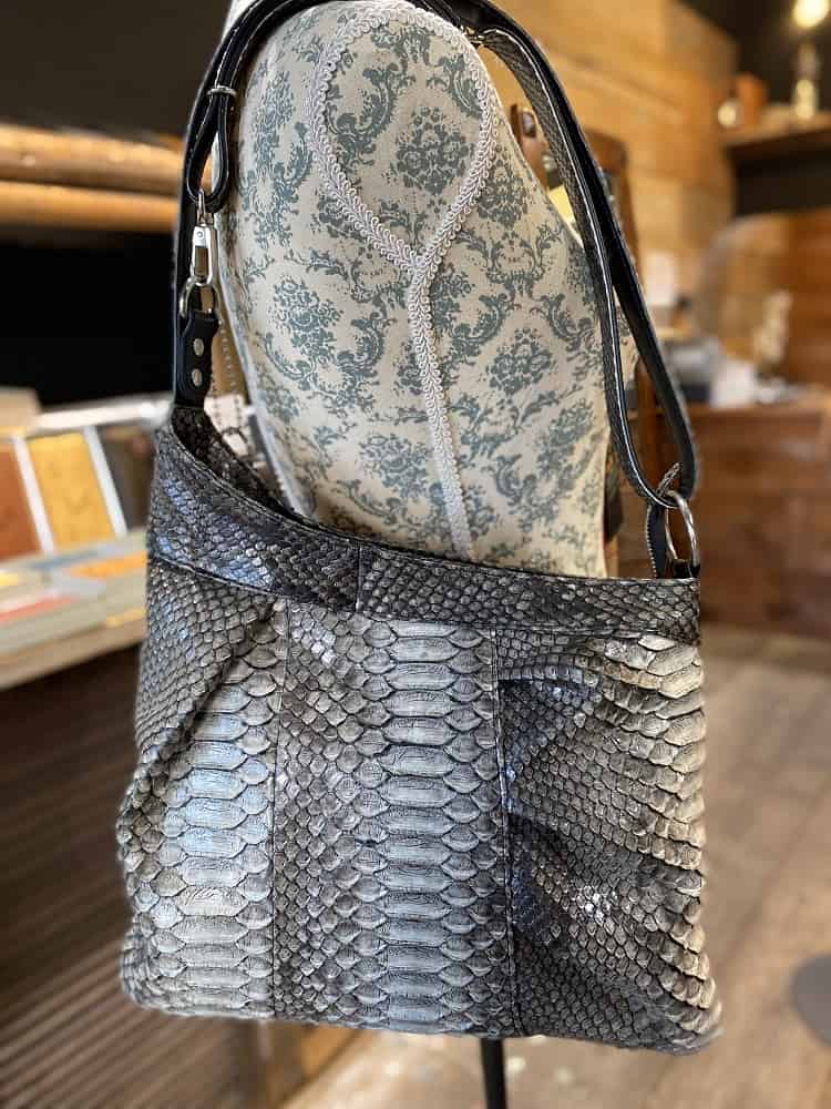 楽天市場】【国産・FU-SI FERNALLE/フーシフェルナーレ『G.B.Python