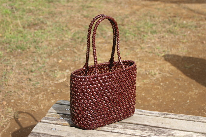 楽天市場】母の日 ギフト プレゼント 牛革 革編み込み 山葡萄風 六角花