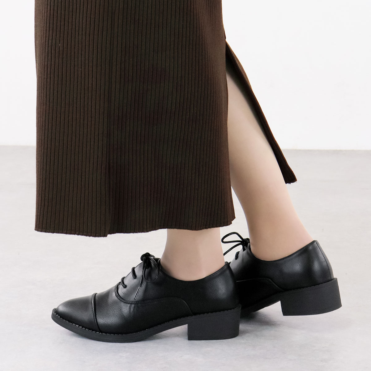 D&G 黒レザー ドレスシューズ 先細りデザイン ビジネス・ドレス